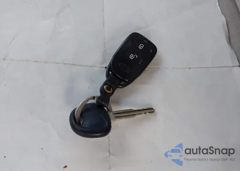 2008 Hyundai Santa Fe Gls z USA, uszkodzony, nr VIN 5NMSG73DX8H195628